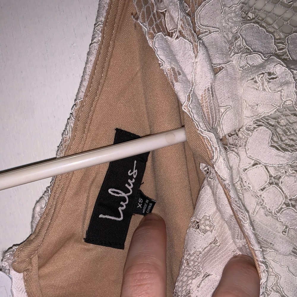 Lulu’s White Lace Dress - Picture 4 of 8